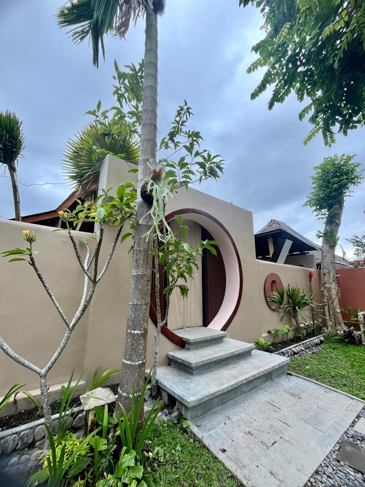 Ubud Hidden Villa Yone Village Экстерьер фото